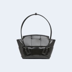 보테가 베네타 아르코 토트백 블랙